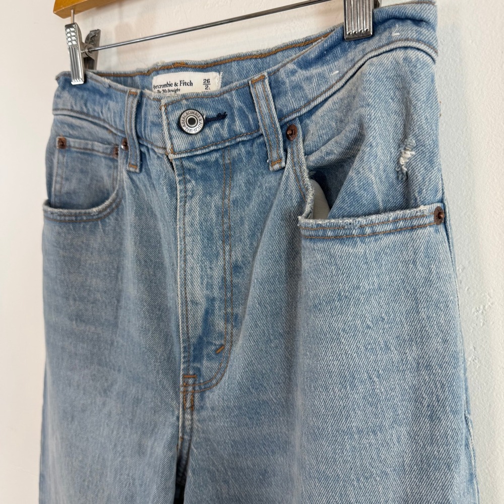 Abercrombie & Fitch 90s Straight Ultra High Rise Denim Jeans Light Blue 26 2L - Picture 3 of 12